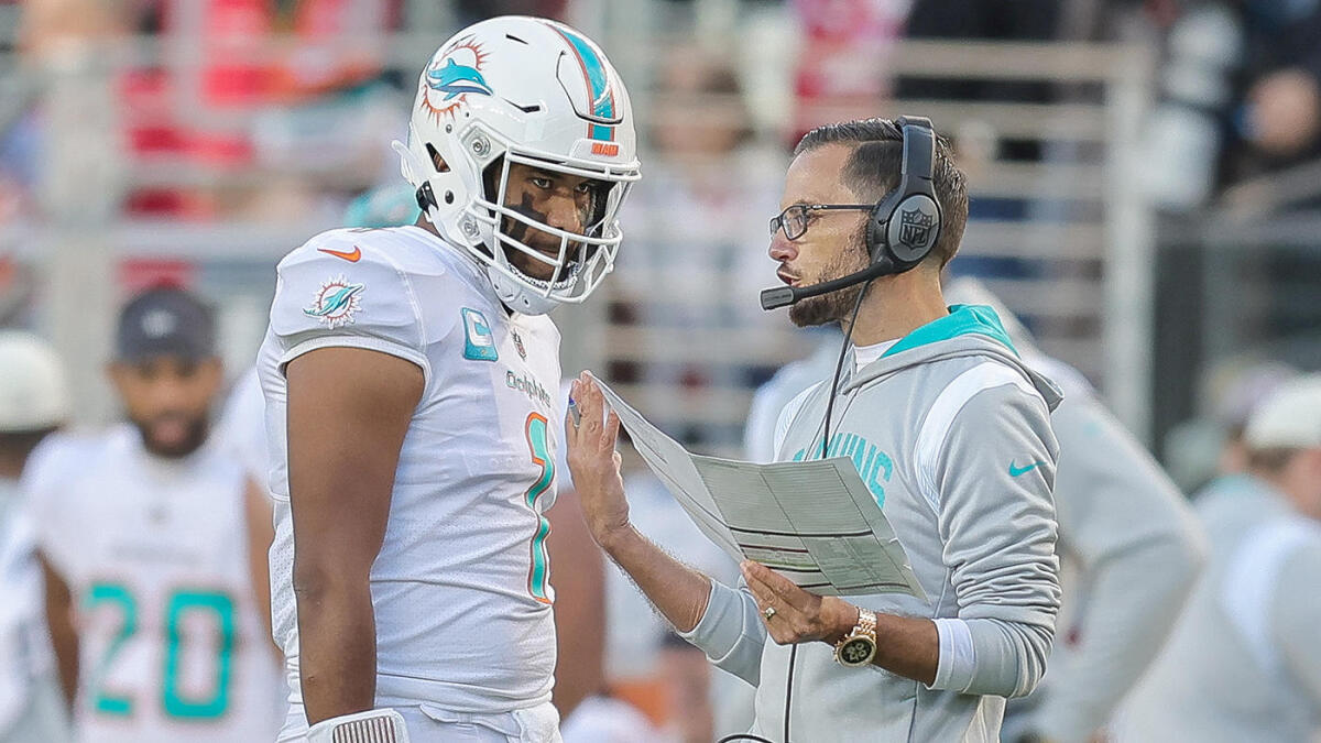 صورة مباراة 2022 NFL: فيما يلي 14 فريقًا من المتوقع أن يشاركوا في مرحلة ما بعد الموسم مع تتسلل الدلافين